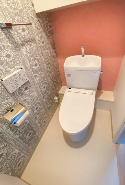 クロス（壁紙）貼替えリフォームでおしゃれなトイレ・ハウスクリーニング