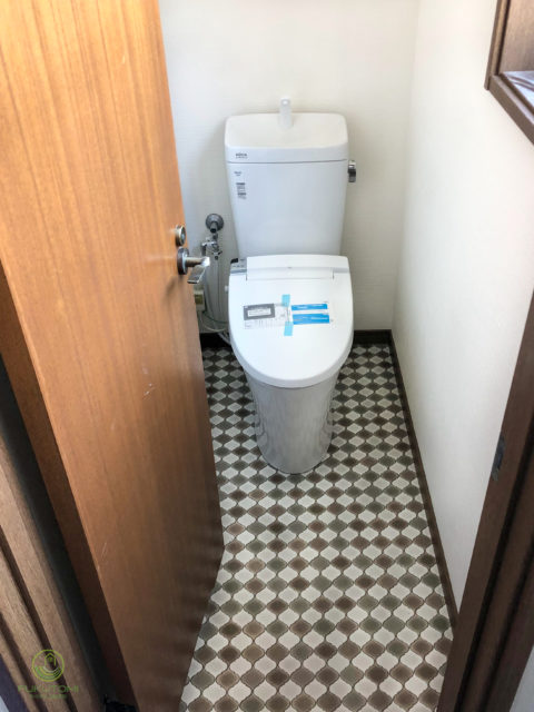 ２階トイレのリフォーム／自分に必要な機能を選んで組み合わせるトイレ「LIXILアメージュZ」にリフォームしました。１階と２階、自動洗浄以外同じ仕様です。