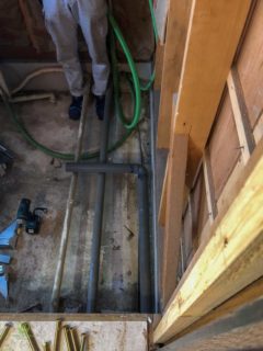 給湯器からのお湯・お水が通る給水管や排水管の配管